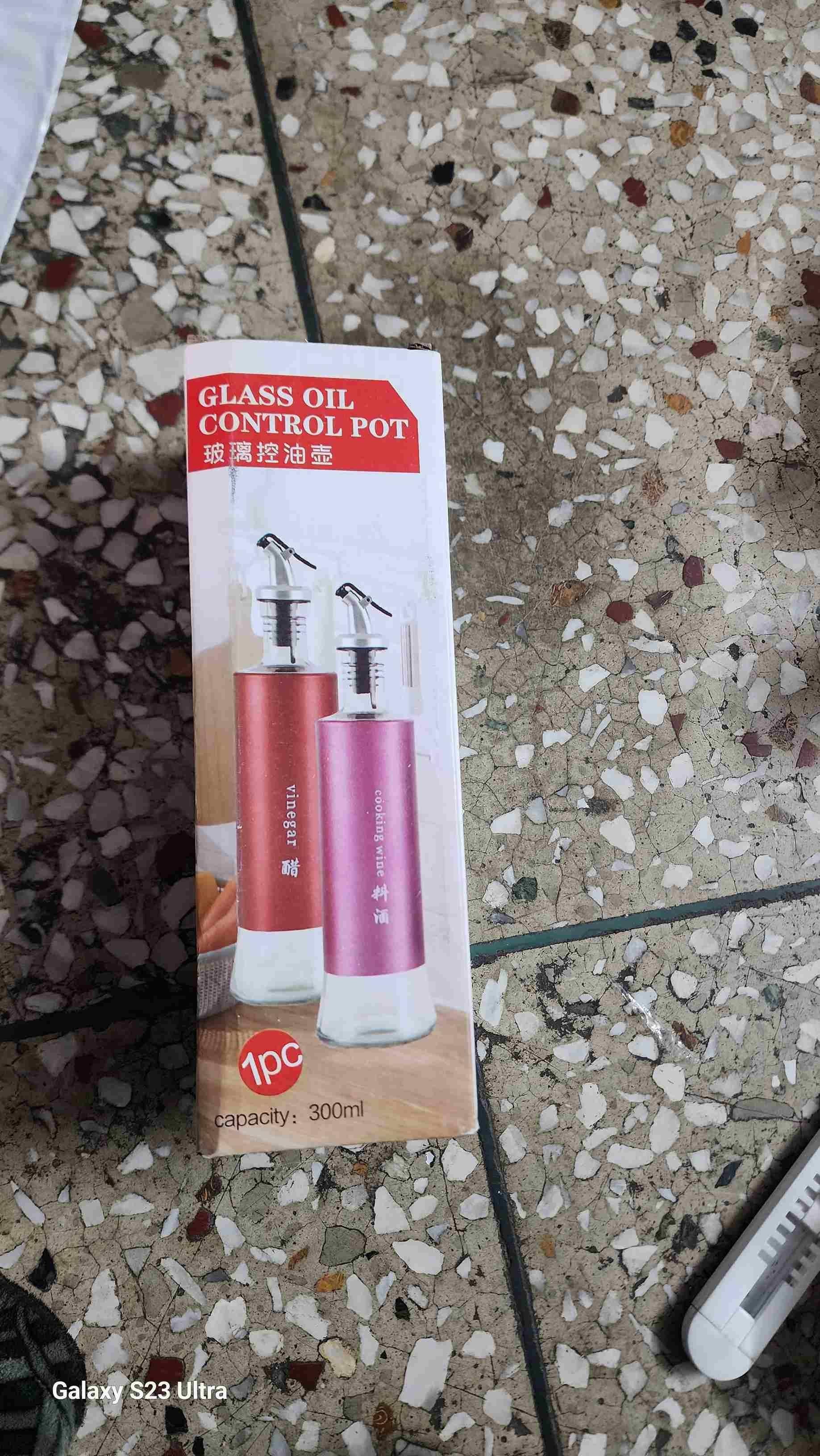 Oil Dispenser Bottle Automatic Opening and Closing Oil Pot - DEZZIRE